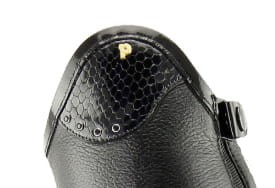 Petrie-Luca-Top-schwarz.jpg